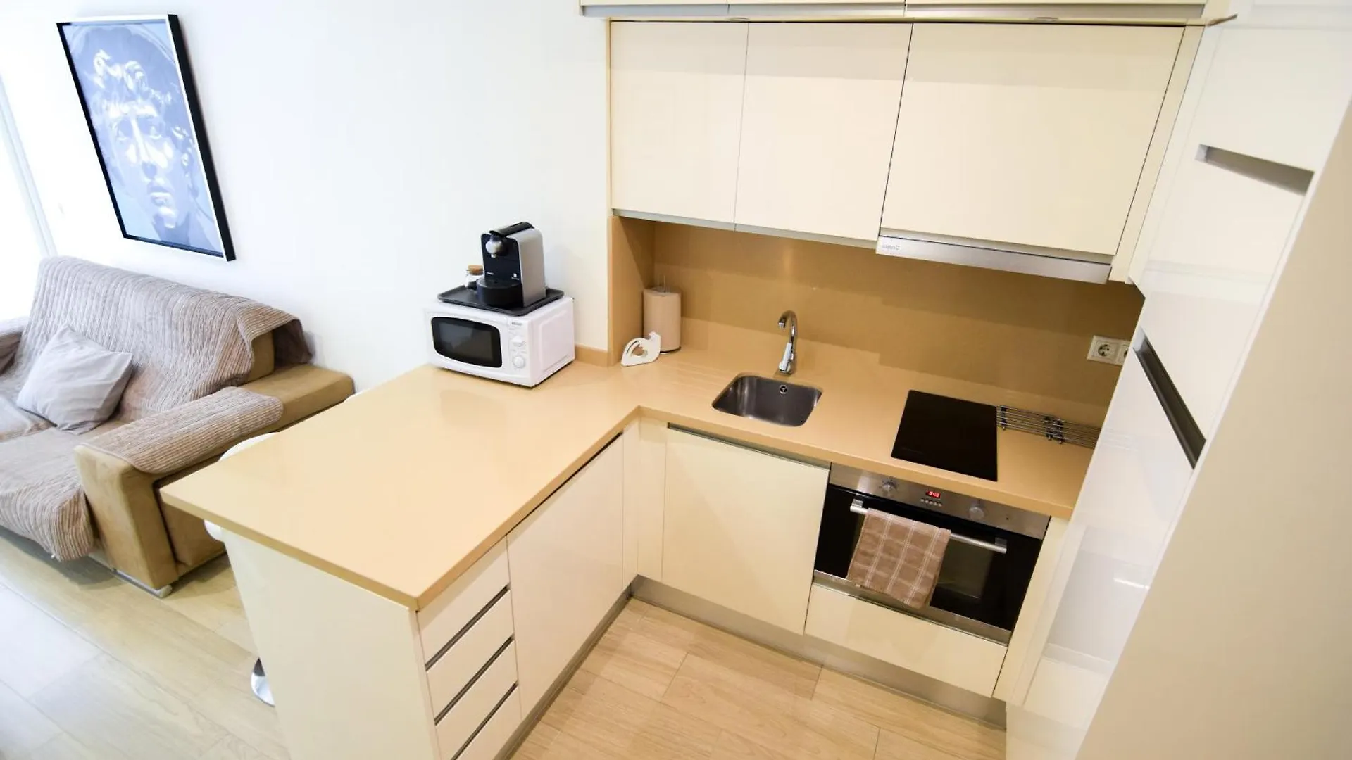 Malagueta Beachside Charm Apartment Malaga Spain