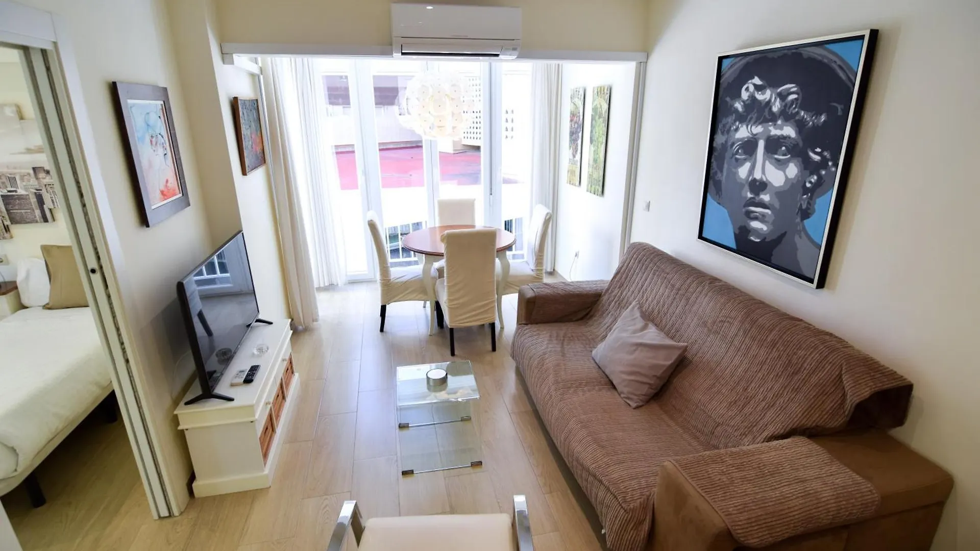 Malagueta Beachside Charm Apartment Malaga