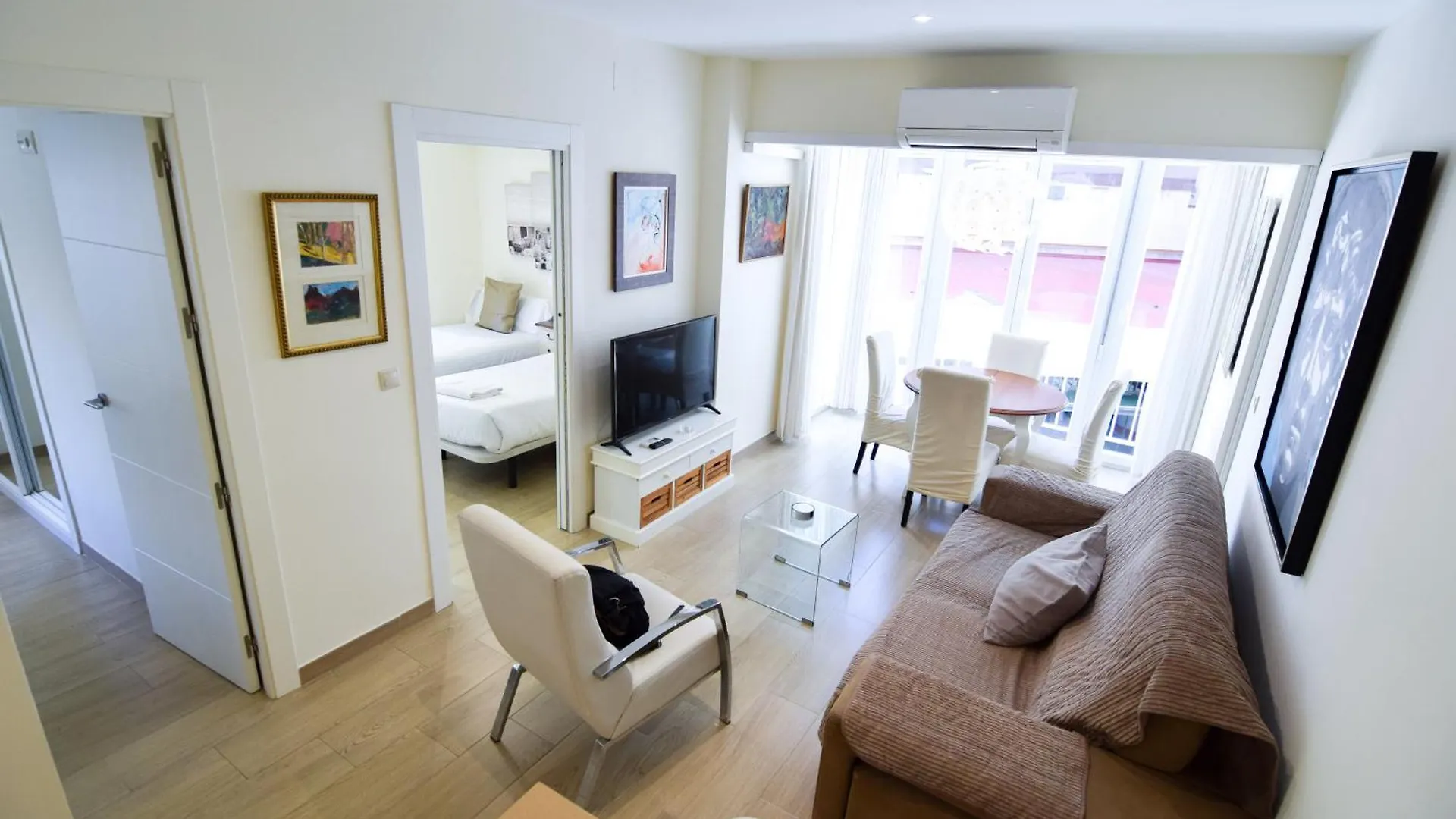 Malagueta Beachside Charm Apartment Malaga